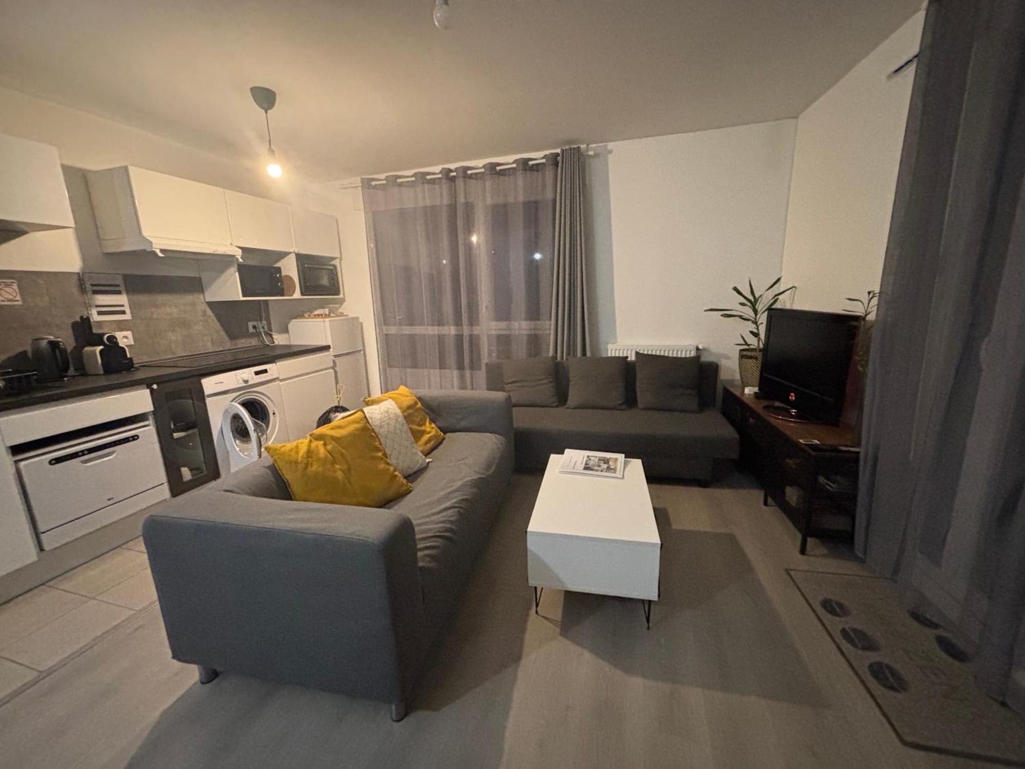 Villejuif - Metro Leo Lagrange - 2 Pieces Avec Balcon מראה חיצוני תמונה